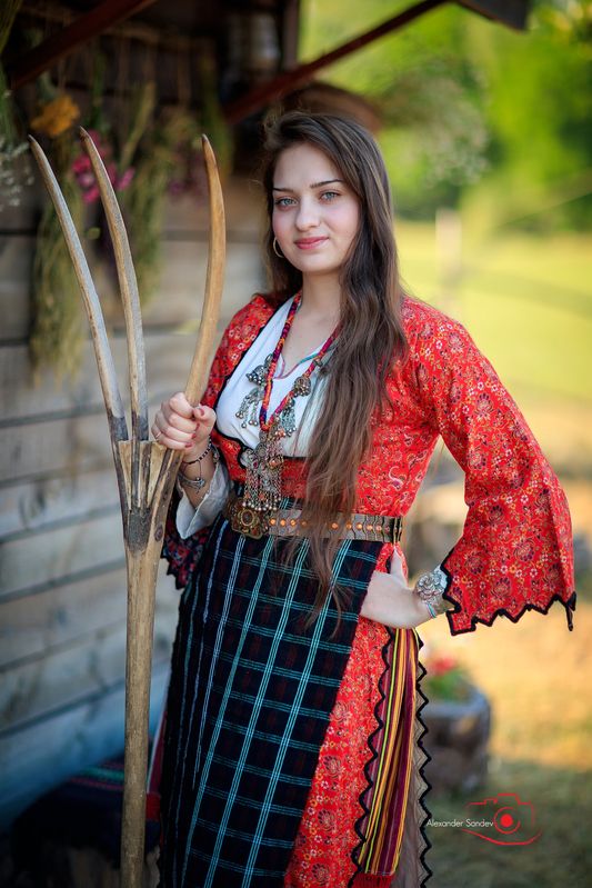 Болгарская девушка фото превью