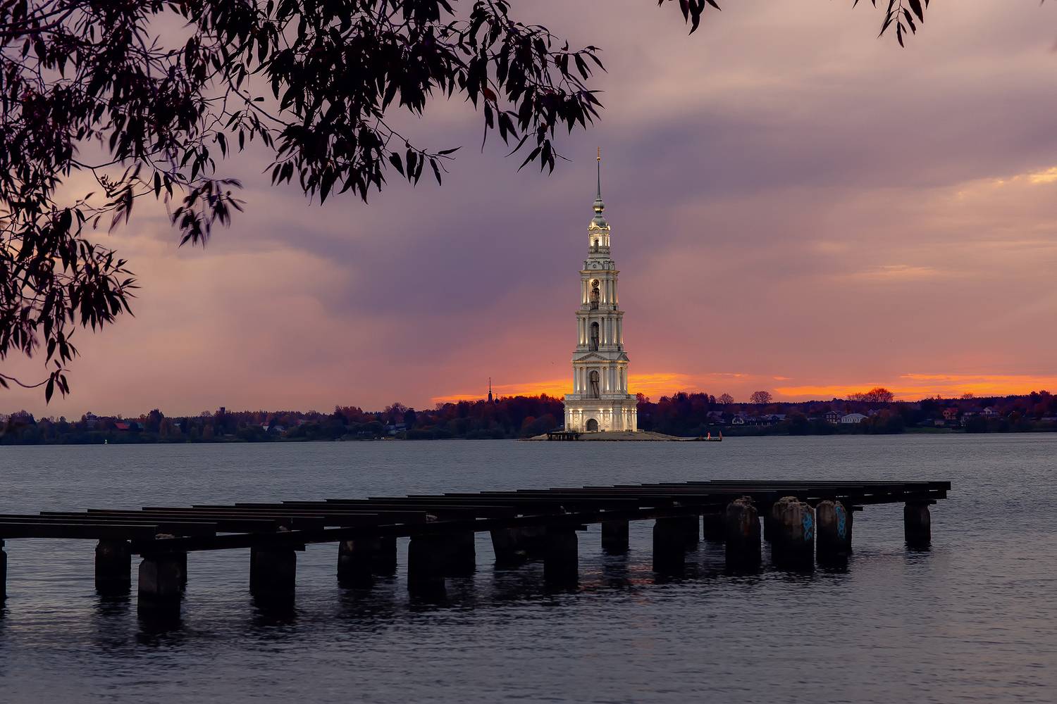 Калязин, восход, колокльня, Кочкин Владимир