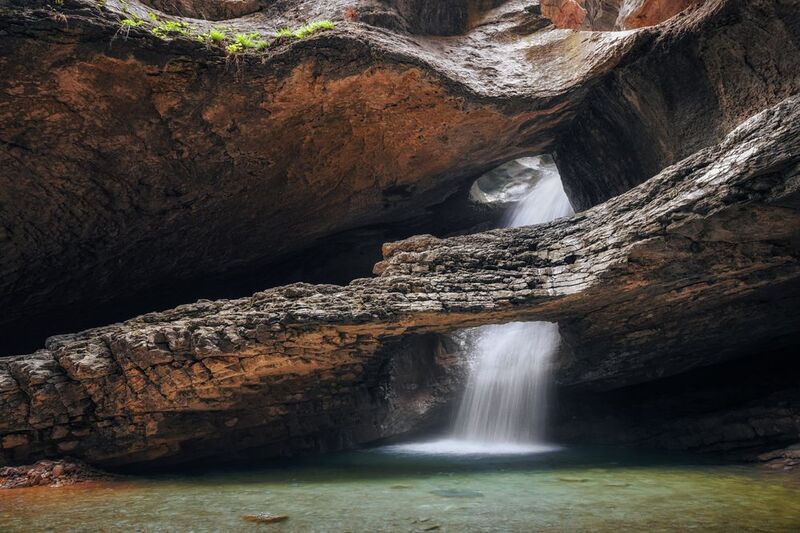 nature, rock, water, outdoors, landscape, mountain, waterfall, stone, underground, caucasus, gorge, cave, ущелье, водопад, природа, пейзаж, вода, кавказ, дагестан, горы Подземный водопад фото превью
