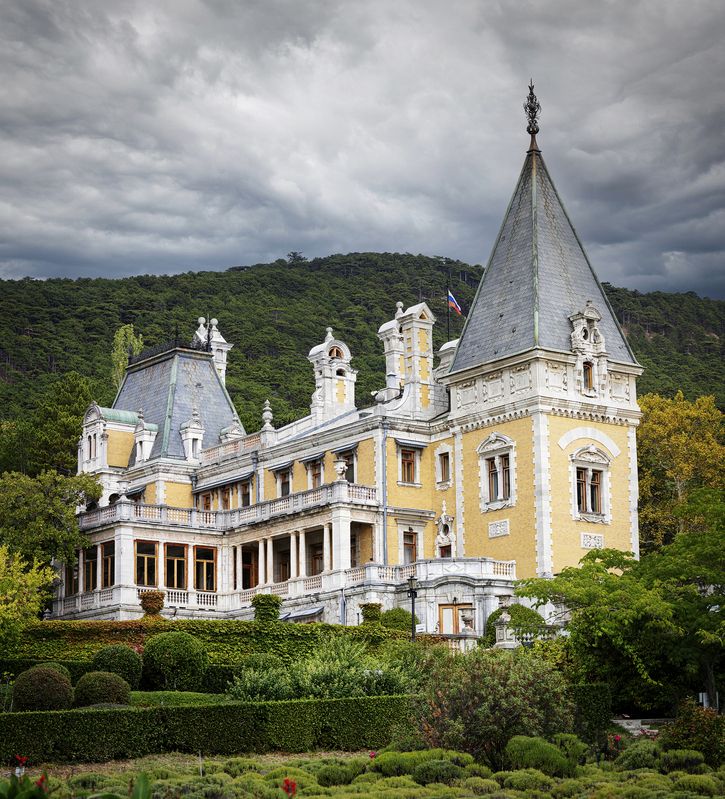 дворец, массандра, крым, ялта, архитектура, памятник, россия, панорама Массандровский дворец фото превью