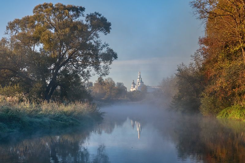 Тихое осеннее утро фото превью