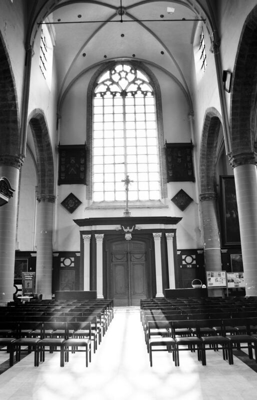 church, cathedral, chapel, religion, worship, interior, religious_building, architecture, monochrome, black_and_white, bnw, contrast, light_and_shadow, historical, vintage, stained_glass, window, vaulted_ceiling, columns, altar, symmetry, grand_scale, spi Ascension фото превью