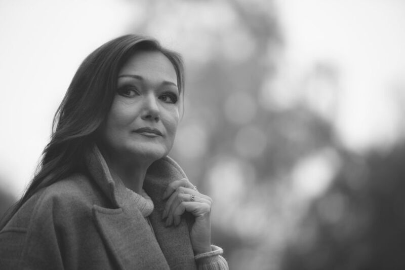 Уличный портрет фото превью