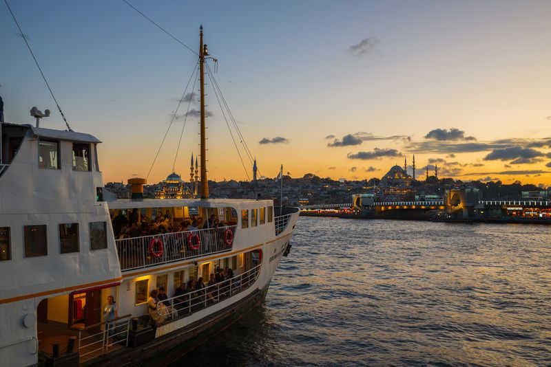 Стамбульский вечер фото превью