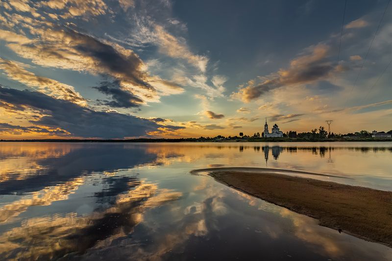 Закат над Вычегдой. фото превью