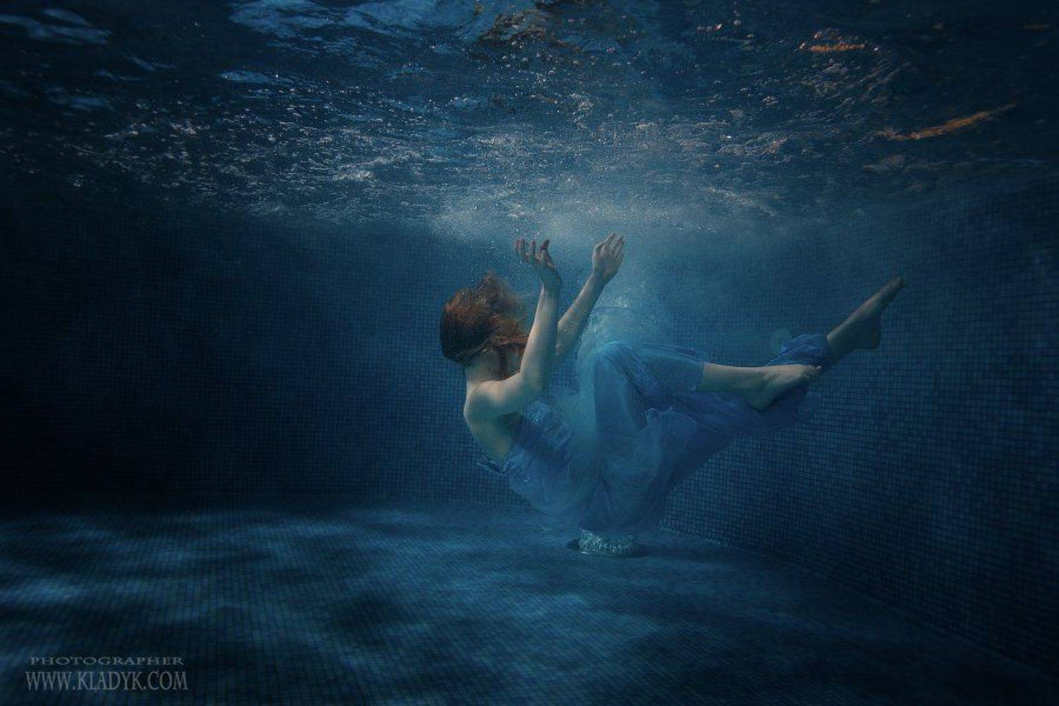 девушка, подводная, бассейн,, Петр Кладык