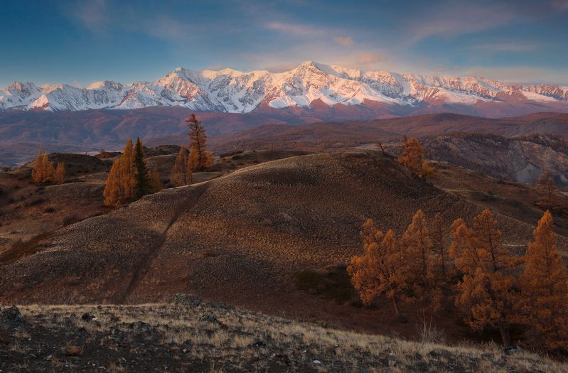 Рассвет на Курайских холмах фото превью