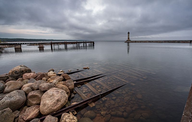 Подводная железная дорога фото превью