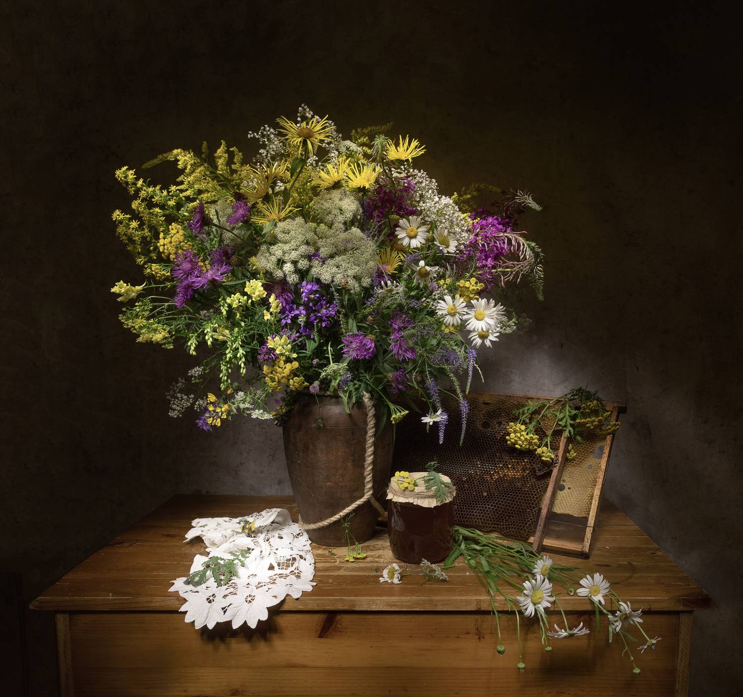 натюрморт, лето, полевые цветы, мед, соты, Татьяна Феденкова