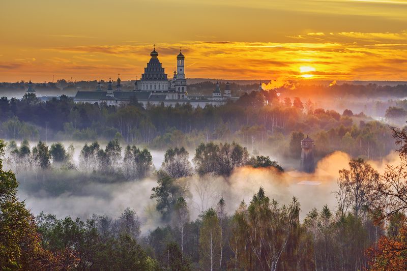 золотая осень, восход, туман, новый иерусалим, истра Октябрьское утро фото превью