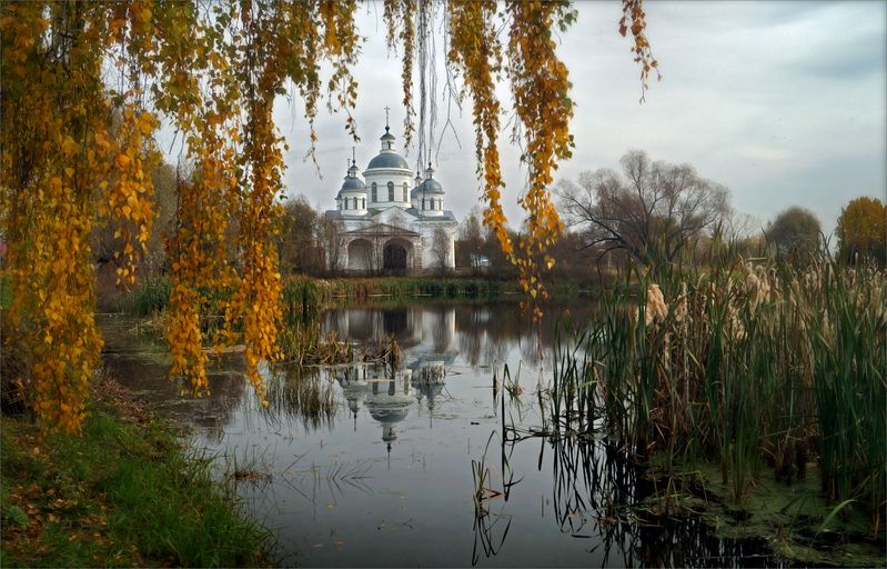 В октябре фото превью