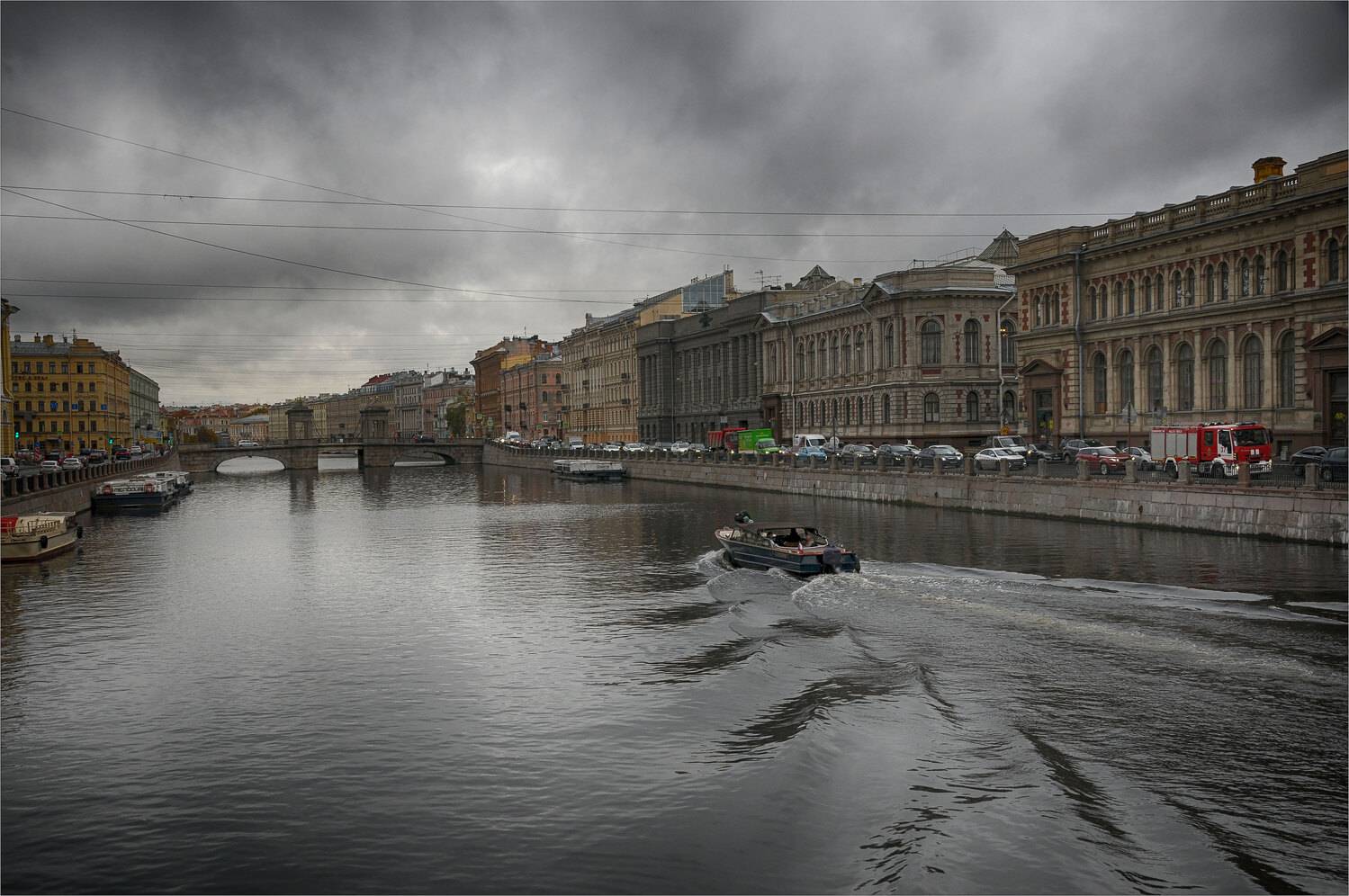река мост катер волны дома, Вера Петри