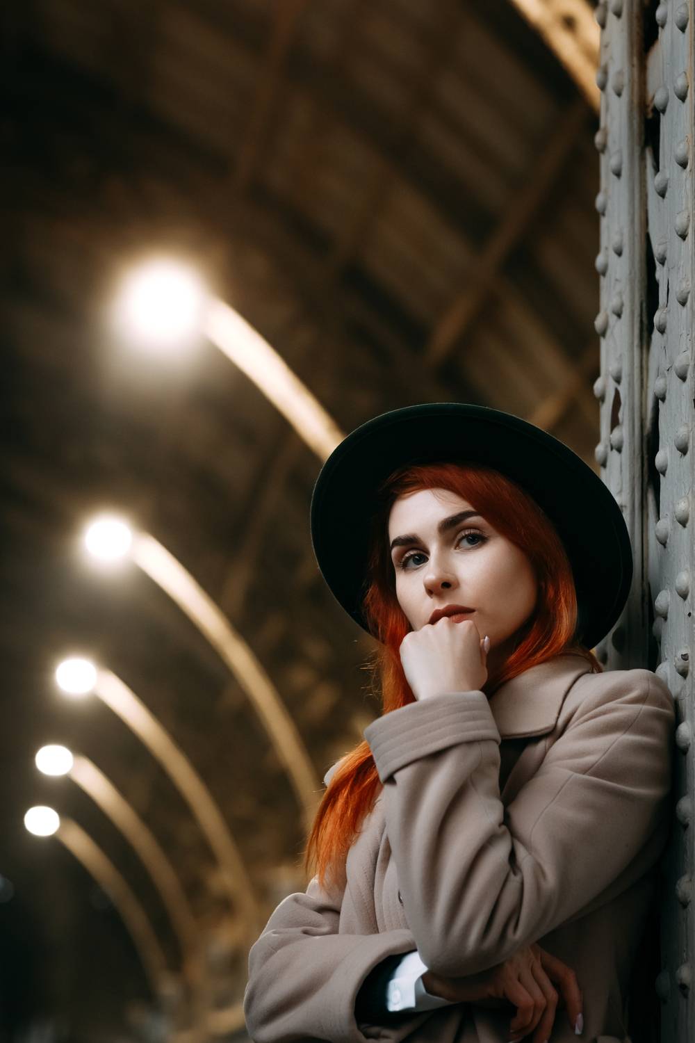 молодая девушка, городской стиль, дворы, на открытом воздухе, Алексей Плешков