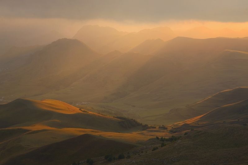 Закат в горах Кавказа фото превью