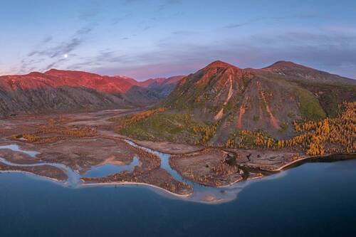 Утро на пару с Луной...