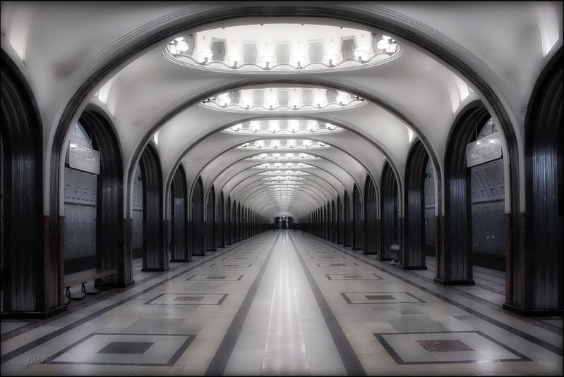 станция метро Маяковская. Москва фото превью