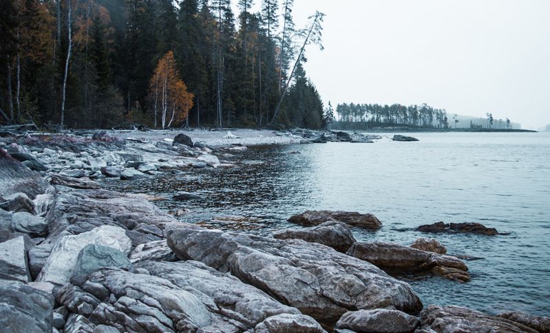 Остывшие камни Карелии. фото превью