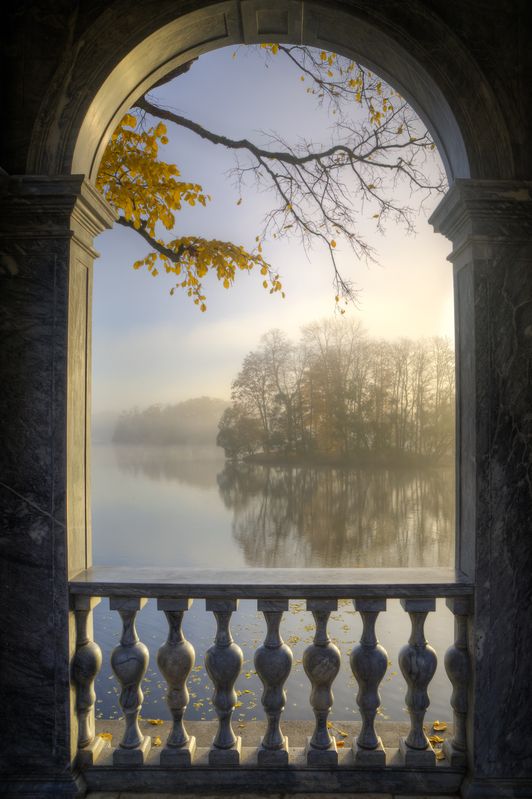 окно в осень... фото превью