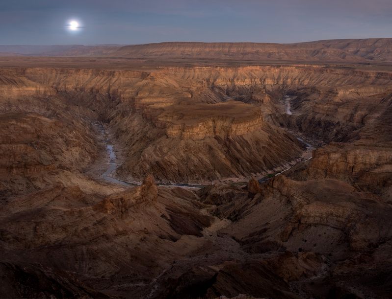 намибия, каньон фиш ривер, полнолуние, нд, africa, африка, намибия 2021, namibia, fish river canyon, fish river, каньон Лунная ночь над каньоном Фиш Ривер фото превью