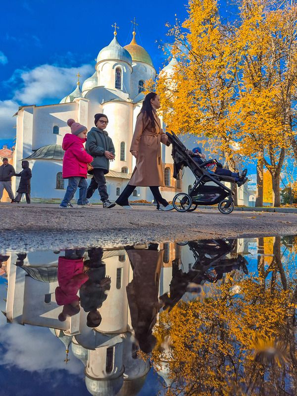 В Великом золотая осень фото превью