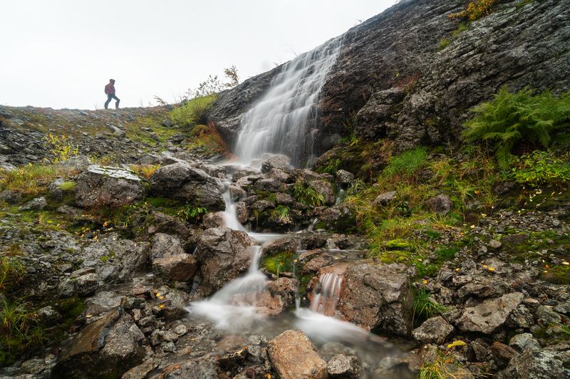 Один из водопадов на восточной стороне Поачвумчорра. фото превью