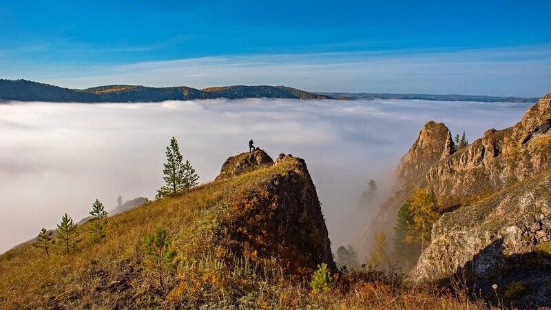 мана, красноярск, утро, восход, туман, краски, осень, горы, тайга, золото, долина, скалы, утесы Над утесами фото превью