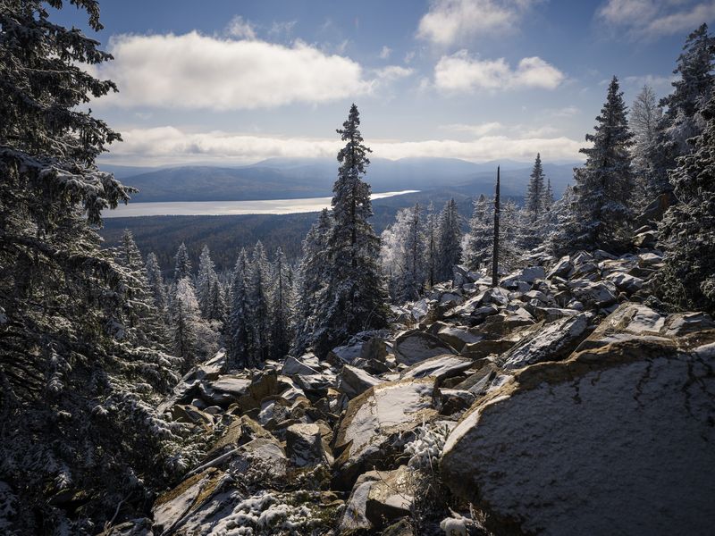 На полпути к вершине фото превью
