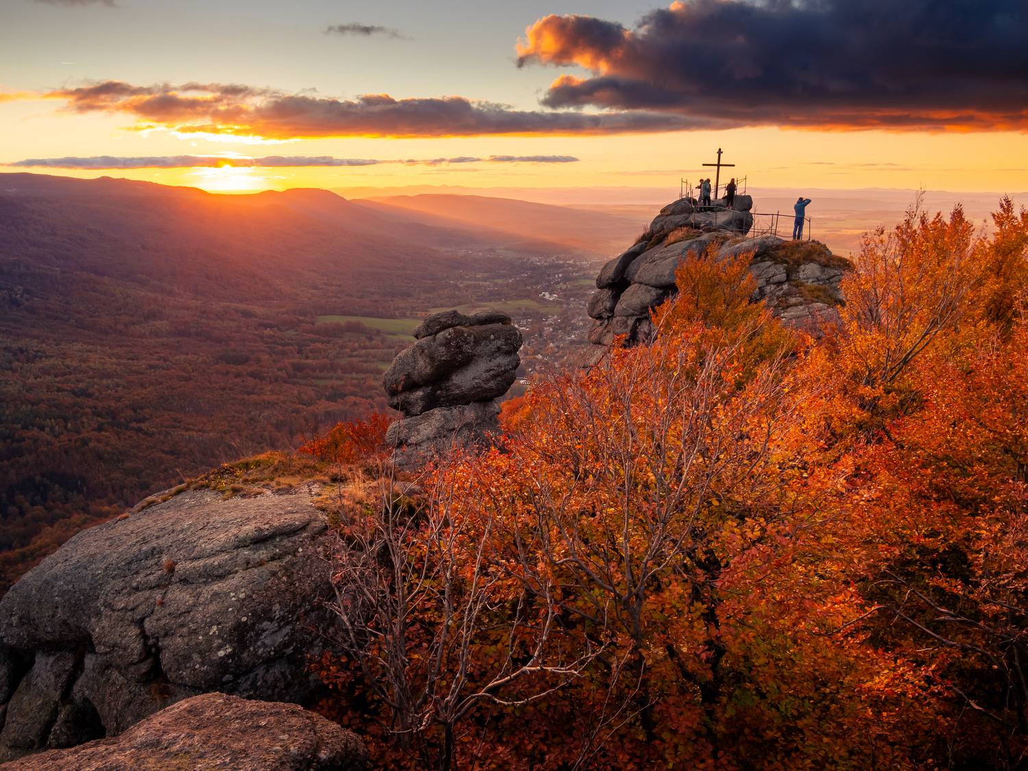 czech,czechia,czech republic,jizera,jizerky,jizerske hory,gory izerskie,autumn,fall,sunset,sun,clouds,sky,epic,view, Slavom&iacute;r Gajdo&scaron;