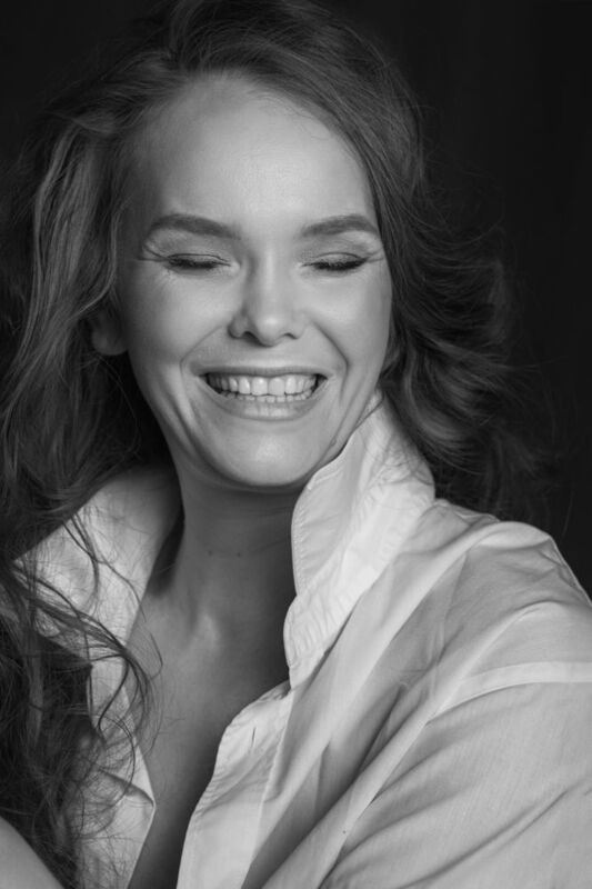 Юля фото превью