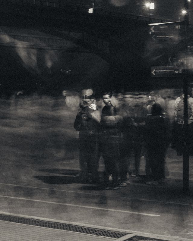 Inside the crowd  фото превью