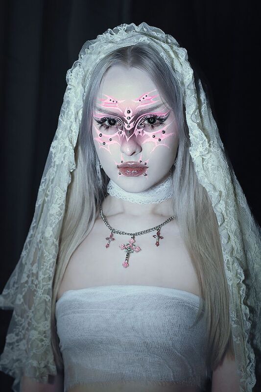 girl, model, makeup, gothic, portrait, photography, fineart, dark, beauty, портрет, фотография, макияж Twilight pink фото превью