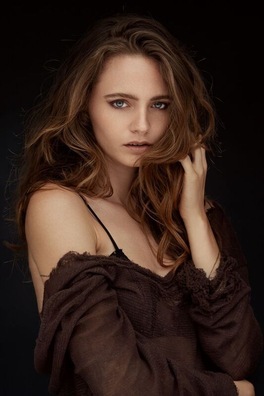 Evelyn фото превью