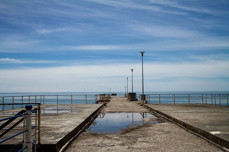 море абхазия  небо пейзаж закат путешествия отдых пирс  Пирс фото превью