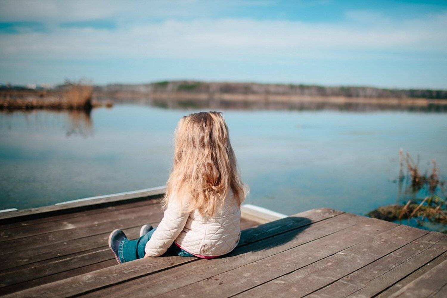 ребенок озеро природа весна, Анастасия  Лазутина