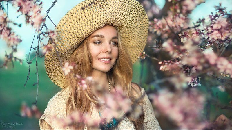 art photo, flowers, mariya yilmaz, model, mood, nikon d610, spring, tree, блондинка, весна, девушка, деревенская жизнь, дерево, мария йылмаз, никон д610, счастье, улыбка, цветение, шляпа Весенняя... фото превью