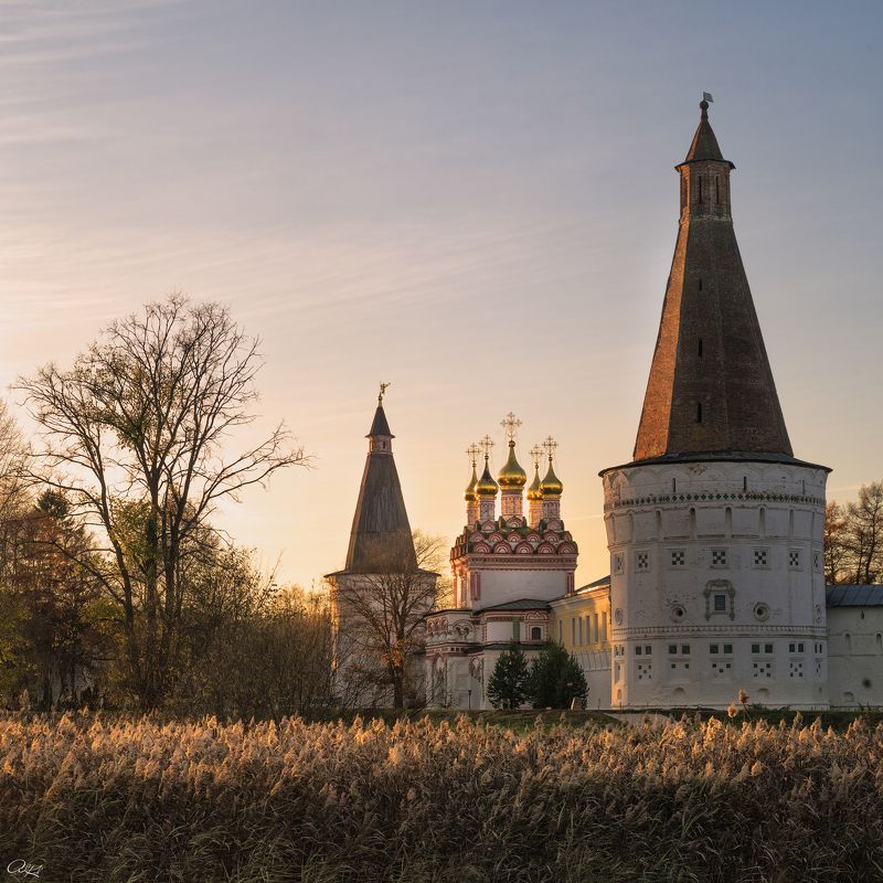 Осенний закат фото превью