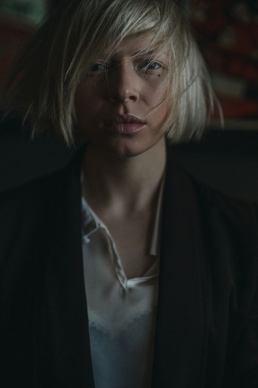 портрет, модель, девушка Косые линии судьбы фото превью