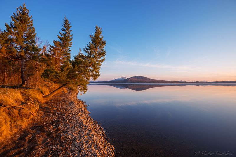 Берег, Весна, Закат, Зюраткуль, Озеро, Отражение, Южный урал Закат на Зюраткуле фото превью