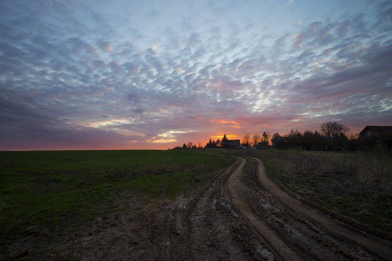 Дорога на закат. фото превью