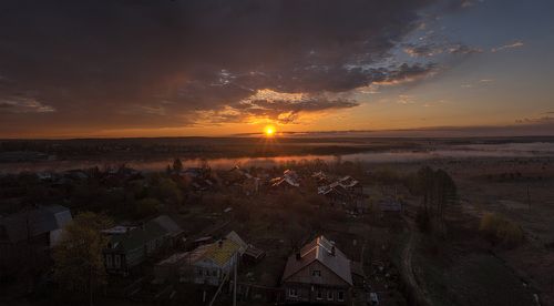 Рассвет над поселком!