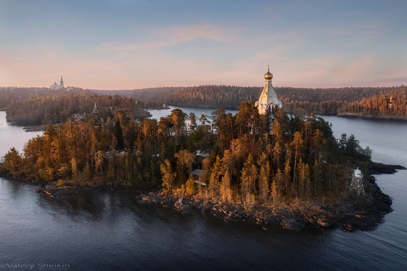 Монастырская бухта. Никольский скит. фото превью