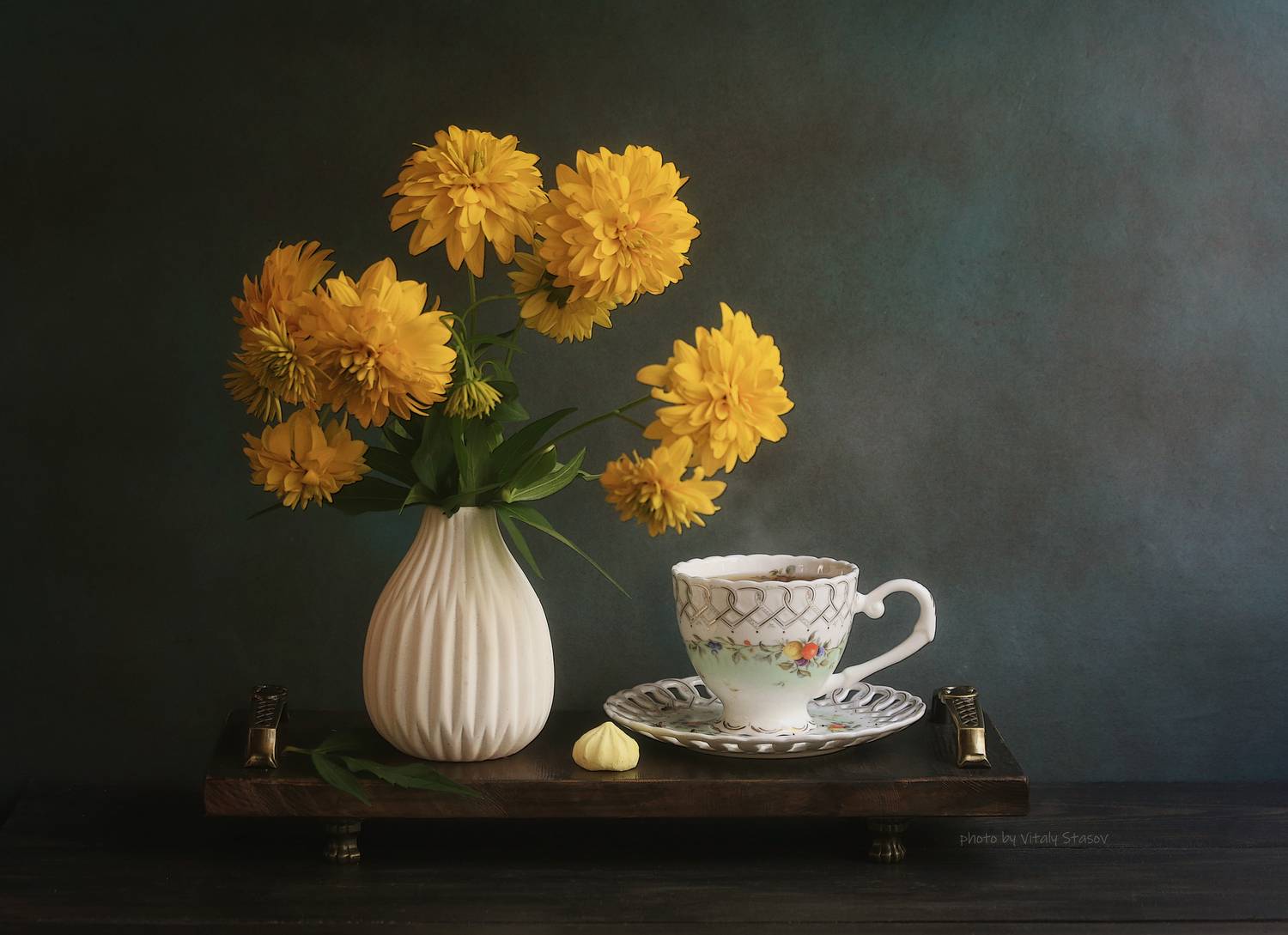 чашка чая, настроение, осень, август, цветы, золотые шары, Стасов Виталий