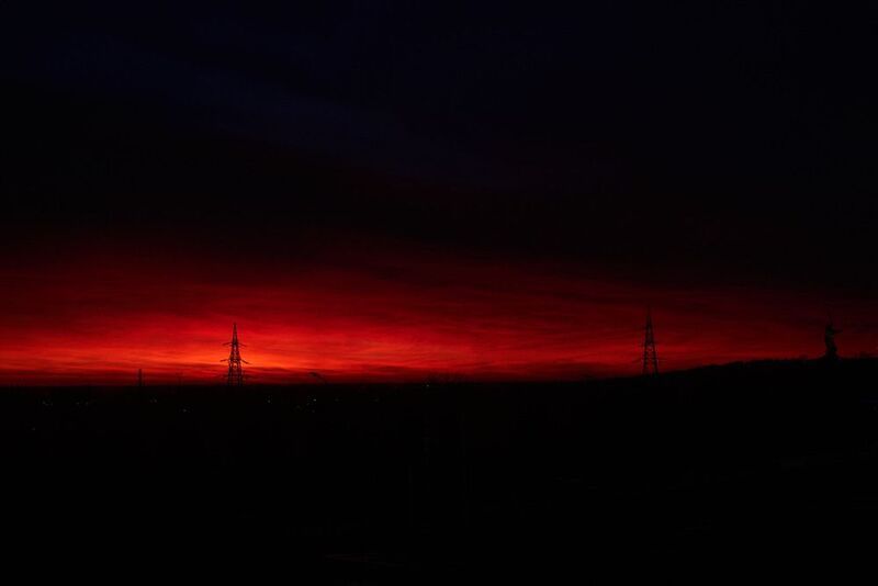 мамаев курган, волгоград, россия, рассвет, Красный рассвет над Мамаевым Курганом фото превью