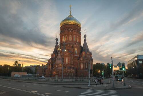 Храм Богоявления на Гутуевском острове.