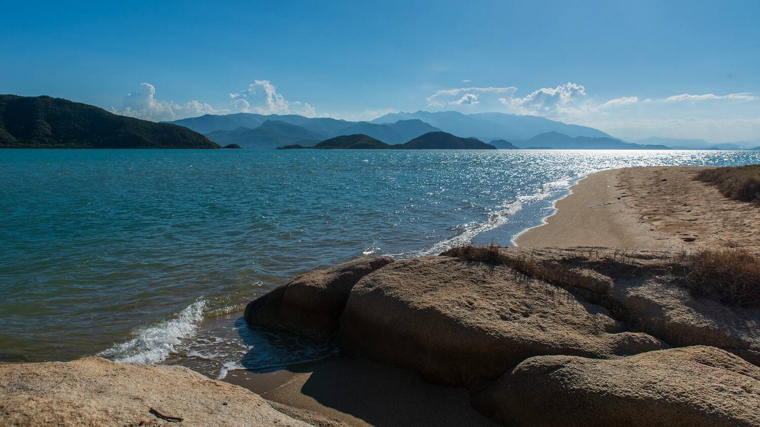 вьетнам, море, горы, облака, Мальцев Юрий