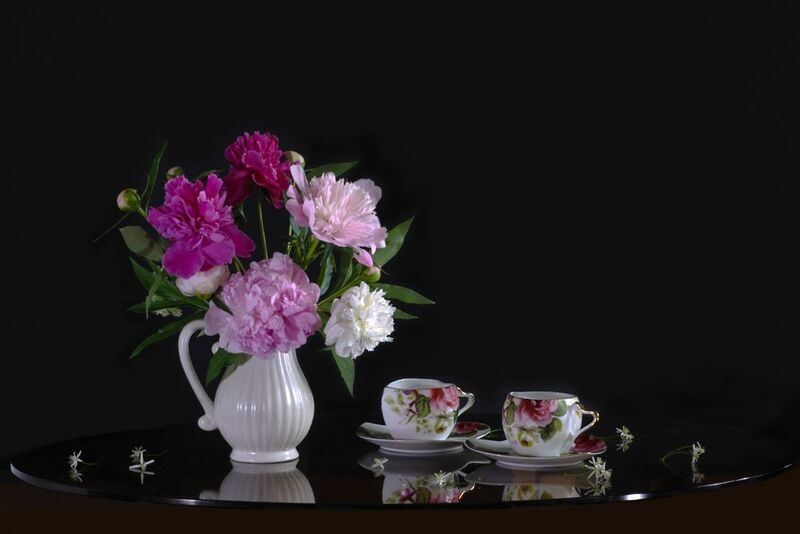 Чашечки с пионами фото превью