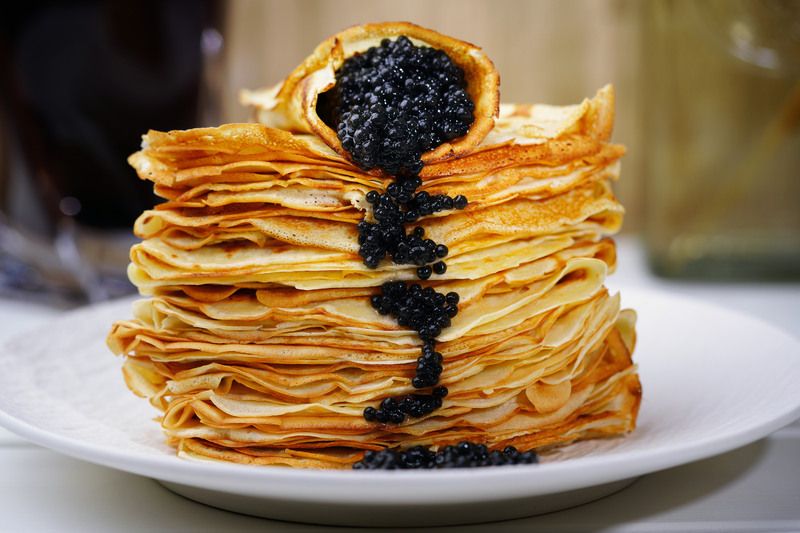 Еда. Блины икра завтрак  Утро должно быть прекрасным  фото превью