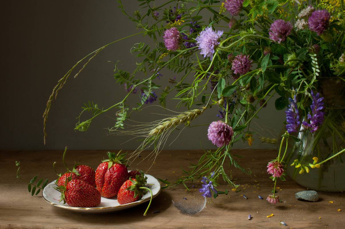 клубника колосок, лето, этюд, Колеснева Елена