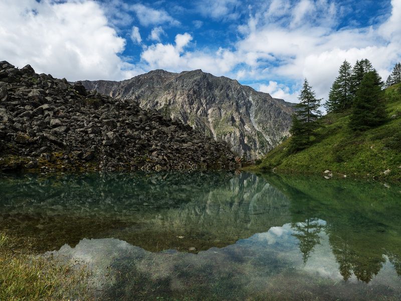 Горное озеро фото превью