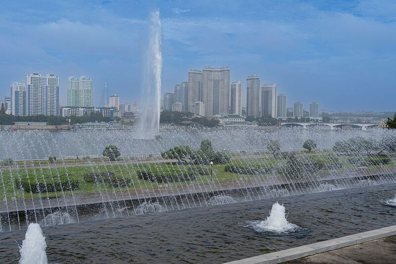 Утро. Фонтан фото превью